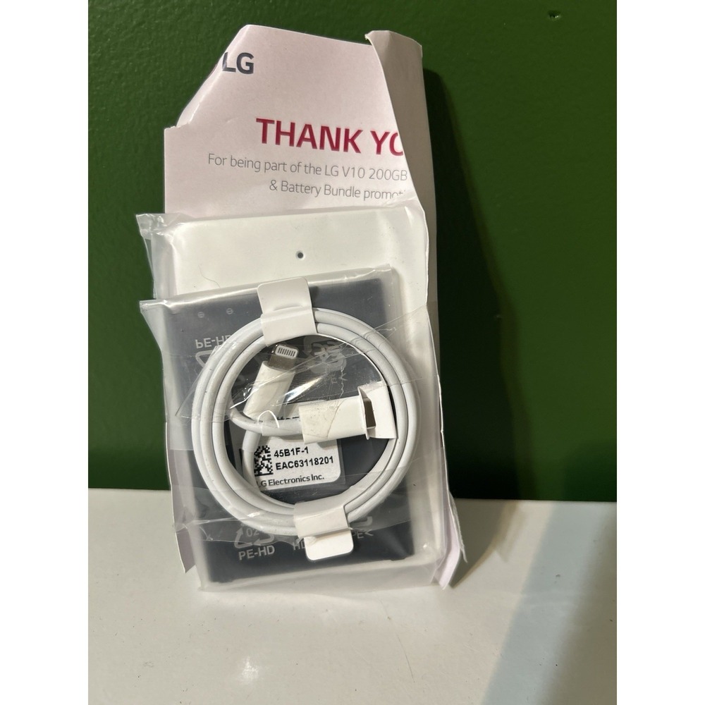 LG V10 Battery and Charging Cable Bundle OEM EAC63118201 White